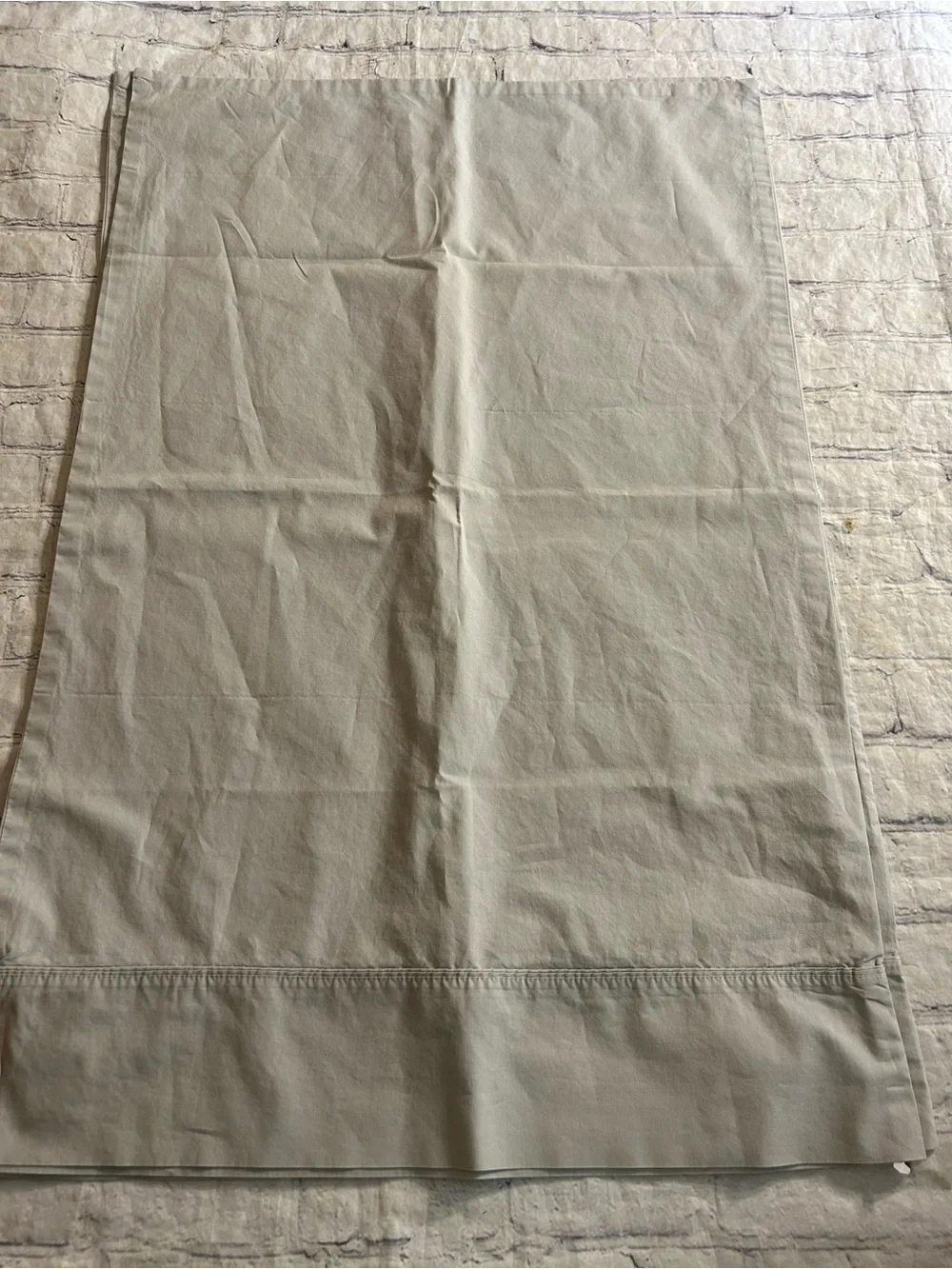 POTTERY BARN 100% ORGANIC COTTON LIGHT GREY STANDARD SIZE (2) PILLOW CASES 2021